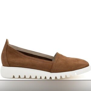 Amalfi Ella Suede Lug Sole Slip On Wedge Loafers size 9 retail $295